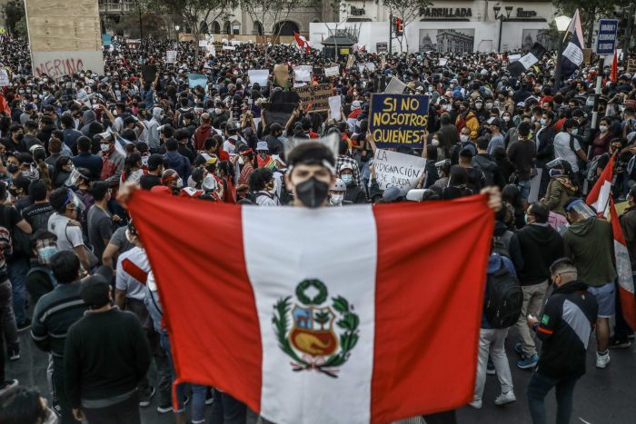Primer ministro de Perú por protestas: «No sé qué les fastidia»