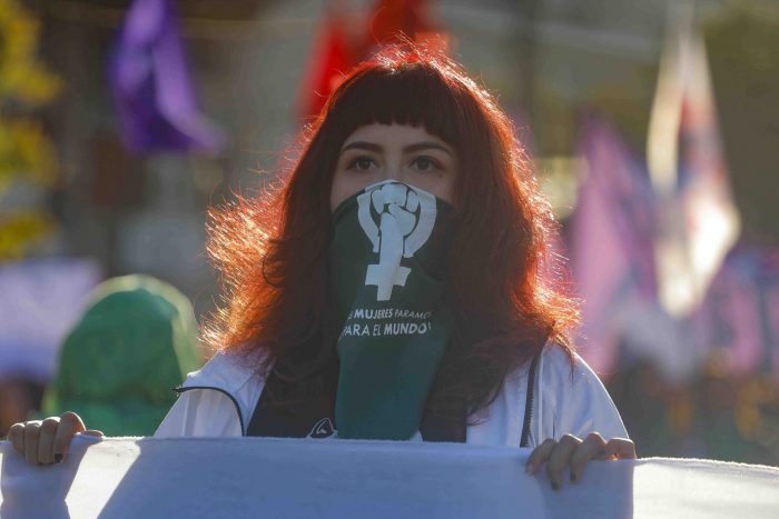 Brújula Constituyente Feminista: la guía que busca avanzar hacia la igualdad y autonomía de género en la nueva Constitución