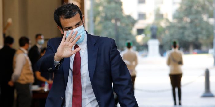 Piñera se juega por una cara «más amable» para liderar el gabinete: Rodrigo Delgado juró como cuarto ministro del Interior en menos de tres años