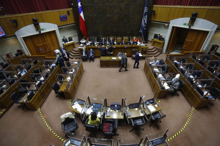 Tras 7 años y 6 meses de tramitación: Senado despacha a ley reforma migratoria de La Moneda