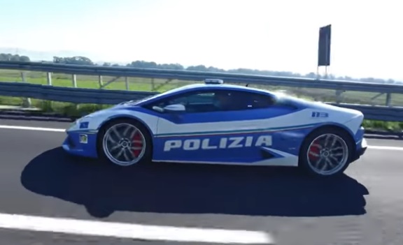 Policía italiana utilizó auto de alta gama para ahorrar tiempo en el transporte de un riñón de Padua a Roma