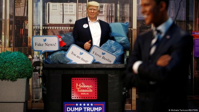 Museo de cera de Berlín pone a Trump en el basurero