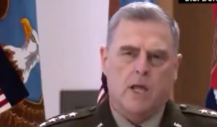 Jefe del Estado Mayor de EE.UU. asegura que el Ejército «no ha jurado defender a un dictador o a un individuo»