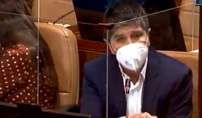 «No sean patudos»: Diputado Monsalve en picada contra bancadas de Chile Vamos que quieren indicación de cobro de impuestos en el proyecto del segundo retiro del 10%
