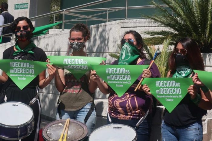 #DecidirEsMiDerecho, las ecuatorianas exigen la despenalización del aborto