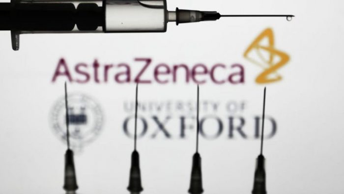Las ventajas de la vacuna contra el coronavirus de Oxford-AstraZeneca que Reino Unido aprobó este miércoles