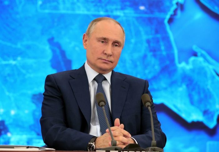 Putin promete que se vacunará sin falta contra Covid-19 con la Sputnik-V cuando funcione para personas mayores a los 60 años