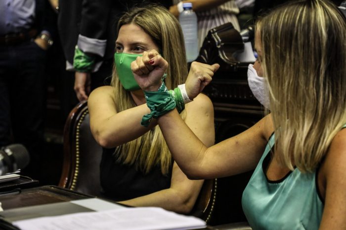 Argentina: Cámara de Diputados debate ley del aborto rodeada de expectación