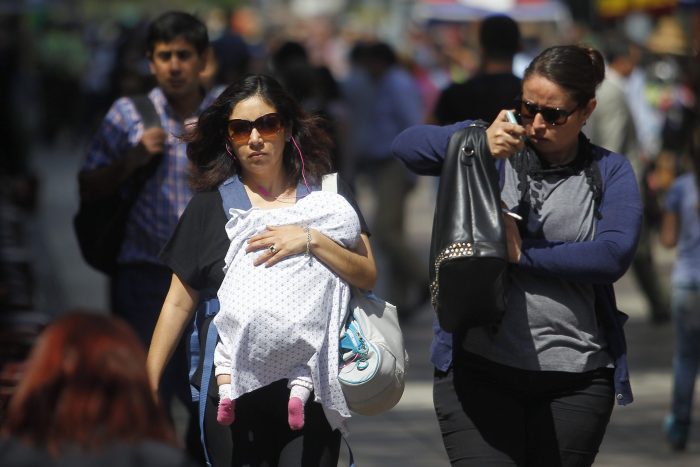 La necesidad de extender el postnatal de emergencia: alrededor de 30.000 madres y padres ya perdieron el beneficio