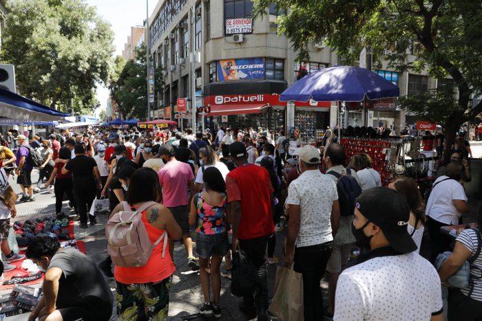 Informe revela molestia de los consumidores chilenos con las empresas de servicios