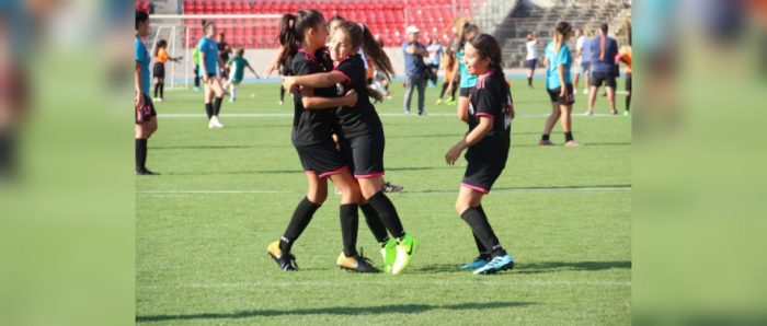 Potenciando el fútbol femenino en pandemia: equipo y sororidad