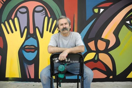 El destacado muralista Alejandro "Mono" González recibe el Premio Nacional de Artes Plásticas 2025