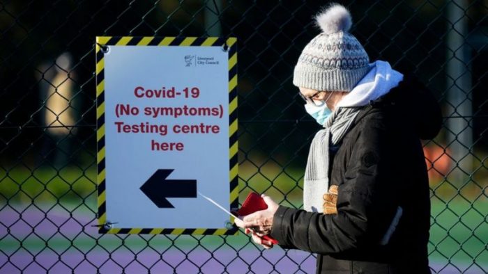 Nueva cepa de coronavirus: por qué la nueva variante detectada en Reino Unido es tan contagiosa