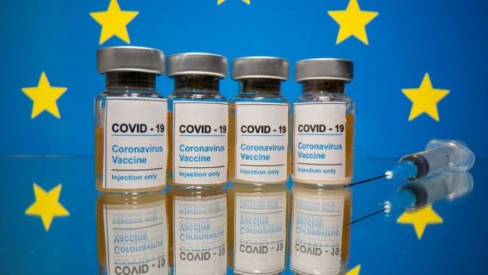 La escalada de tensión entre la UE y Reino Unido por las vacunas contra Covid-19