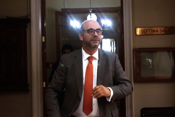 Fernando Atria desestimó candidatura presidencial para ir a la convención constitucional