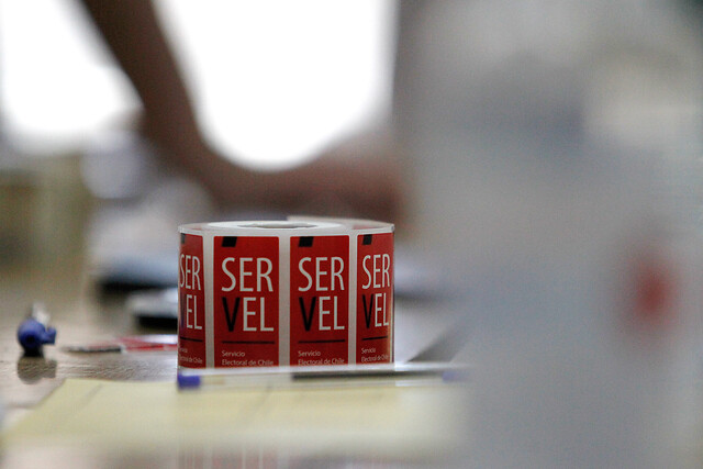 Servel ordena el naipe de las elecciones en abril: Las candidaturas que no pasaron el filtro de la ley