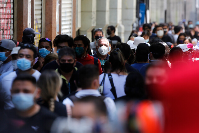 Pandemia de Covid-19 sigue en expansión: Chile supera por tercer día consecutivo la barrera de los 4.000 casos