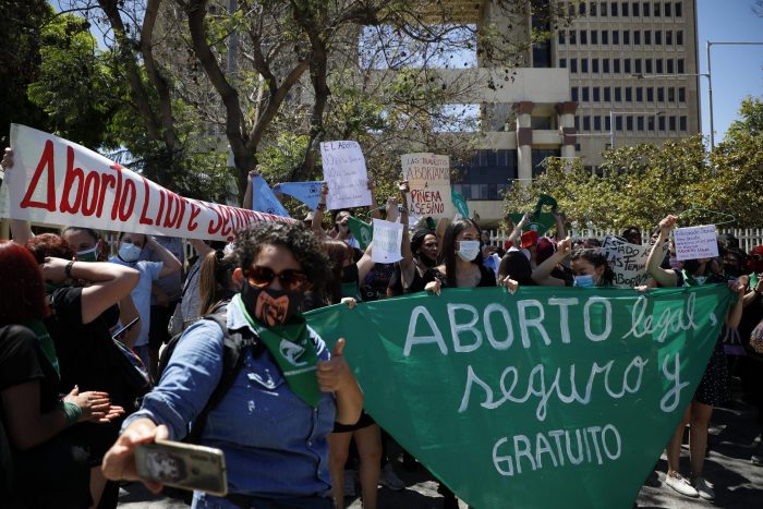 Organizaciones exigen avanzar en derechos sexuales y reproductivos comprometidos en Chile