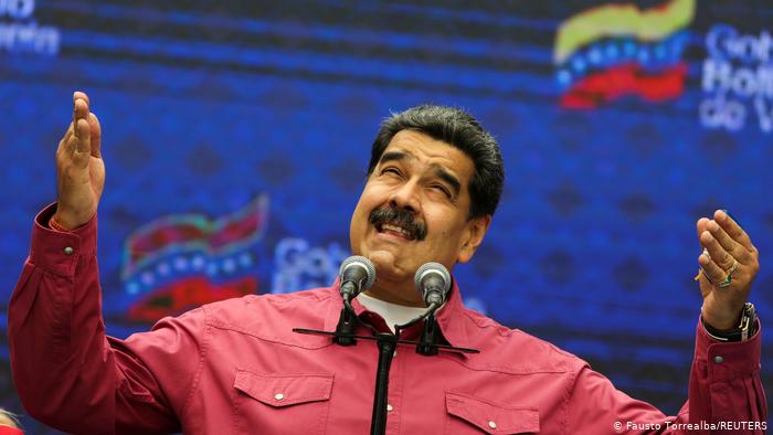 Maduro sigue con los guiños a Estados Unidos y adelantó viaje a Nueva York para asistir a campeonato de salsa