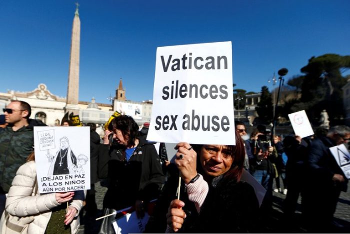 Jesuitas españoles indemnizarán a víctimas de abusos sexuales cometidos por miembros de la congregación
