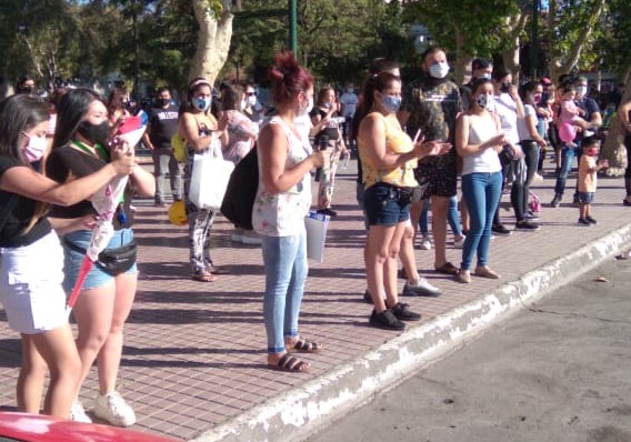 Se le complica al PS la candidatura en San Bernardo: vecinos protestan por la exclusión del alcalde Leonel Cádiz