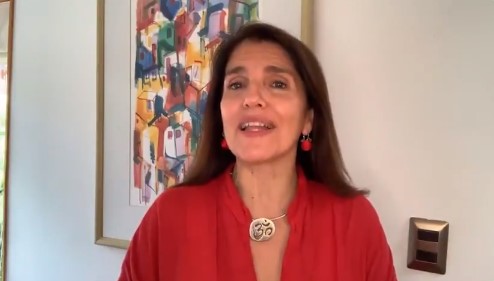 Paula Narváez en su proclamación por el PS: “Asumo con honor y fuerza de mujer la responsabilidad de ser candidata a la Presidencia de la República”