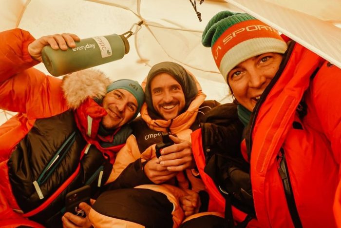 «Hoy es tu cumpleaños y nuestro plan era celebrar»: montañista Tamara Lunger dedica carta abierta a su compañero Juan Pablo Mohr