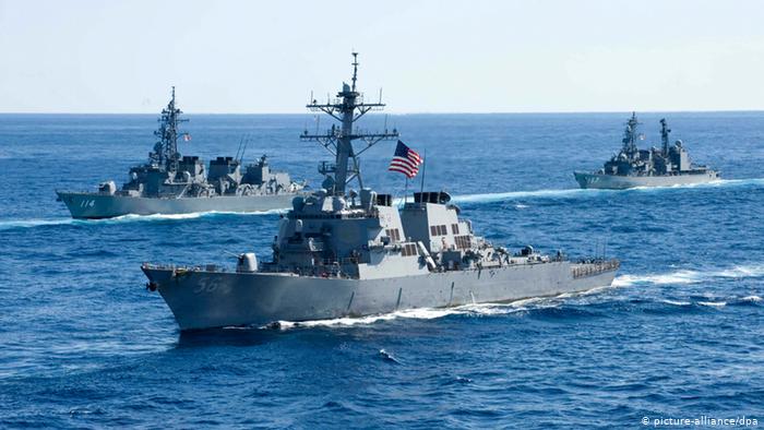 China ordena a barco de guerra de EE.UU. salir de aguas en disputa