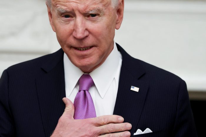 Senado de EEUU aprueba plan presupuestario que permite avance de paquete de ayuda de Biden