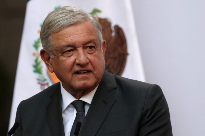 «Salí adelante»: presidente de México reaparece en público tras superar el covid-19