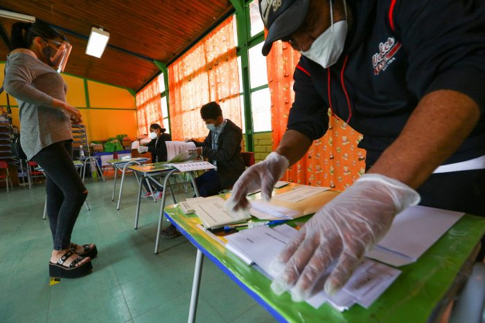 Gobierno ingresa reforma para aplazar elecciones con suspensión de campaña y norma para alcaldes-candidatos