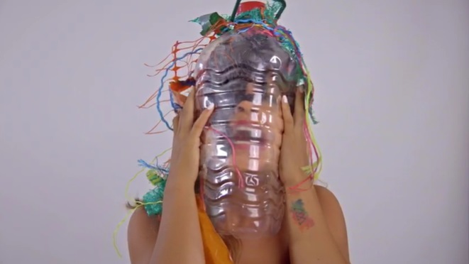 Personajes del arte, el deporte y el espectáculo participaron de impactante video que busca generar conciencia con el uso de plásticos