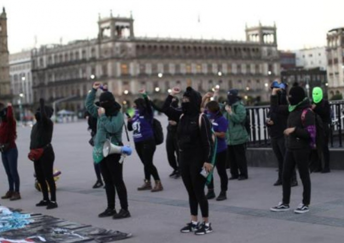 «Un violador en tu camino»: mexicanas entonan himno de Las Tesis para frenar candidatura política apoyada por AMLO