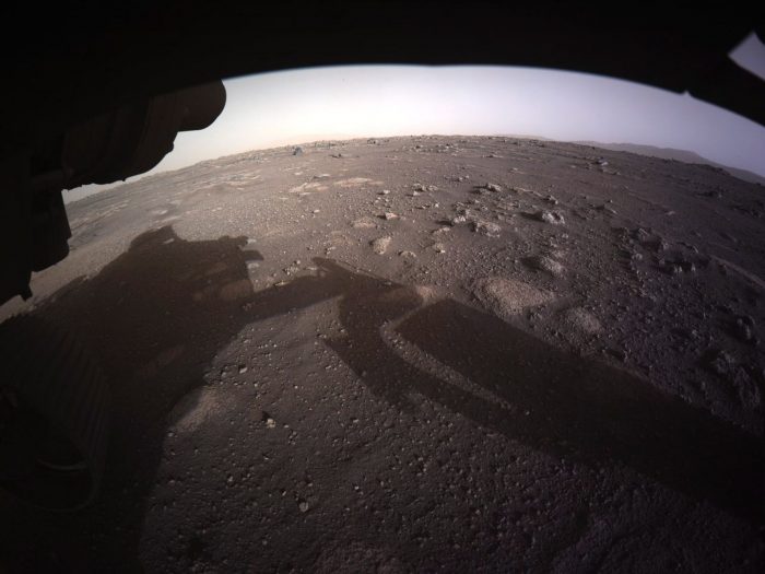 El Perseverance envía las primeras imágenes a color de Marte