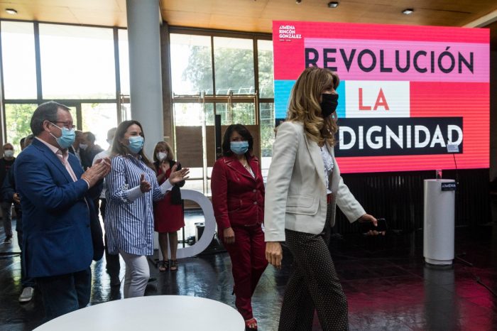 Ximena Rincón presentó equipos que armarán su programa presidencial: «La Revolución de la dignidad significa construir una nueva estrategia de desarrollo para Chile»