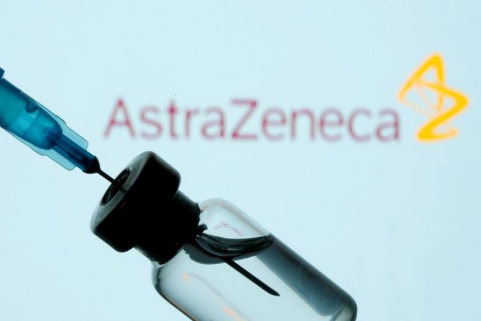 Asesores de la OMS recomiendan la vacuna de AstraZeneca para mayores de 65 años