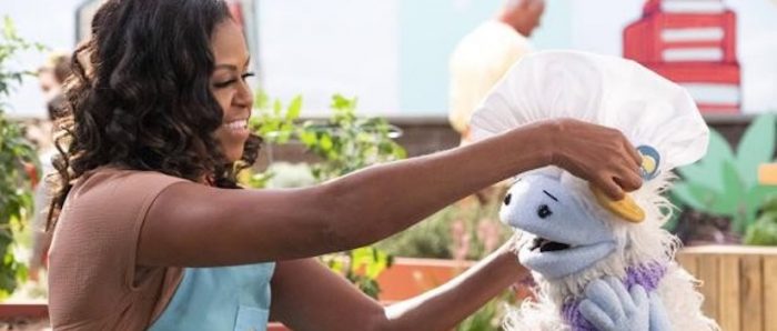 Productora y actriz: Michelle Obama, será dueña de un supermercado en nueva serie familiar