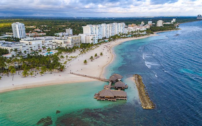 América Latina se compromete a reactivar el turismo en la Declaración de Punta Cana