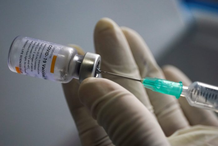 Pfizer, BioNTech lanzan ensayo de vacuna contra COVID-19 en niños menores de 12 años