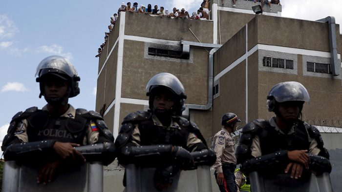 Policías y militares ejecutaron a casi 2.900 personas en Venezuela en 2020, según ONG
