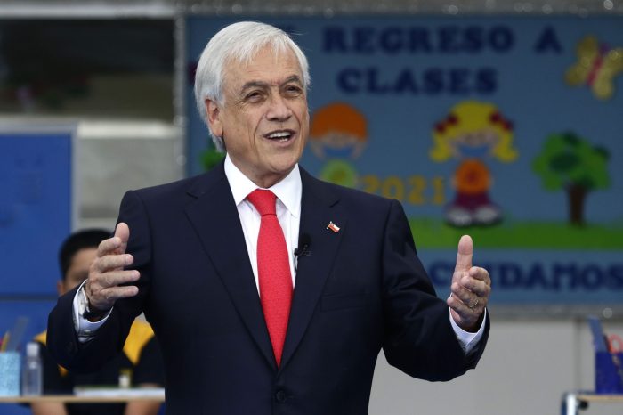 Presidente Piñera anuncia extensión del estado de catástrofe y proyecto para que elecciones de abril se realicen en 2 días