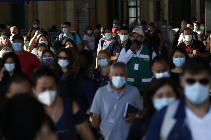 Informe Epidemiológico: Región Metropolitana registra casi 8 mil casos activos por covid-19