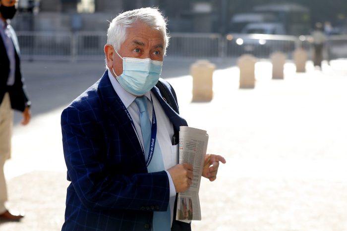 Paris se defiende a lo Mañalich ante críticas por manejo de la pandemia: “Lo único que hacen es dañar al Gobierno ante la opinión pública “