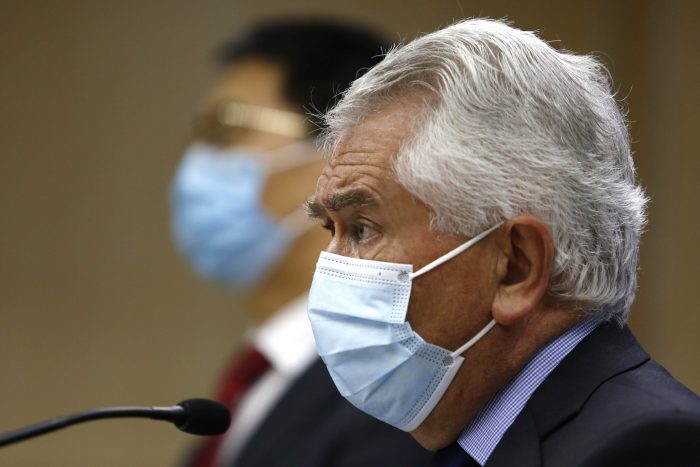 Ministro Paris dice que «no es verdad» que Osorno esté sin vacunas contra el covid-19