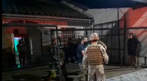Detienen a 76 personas que se encontraban al interior de cervecería en Rancagua