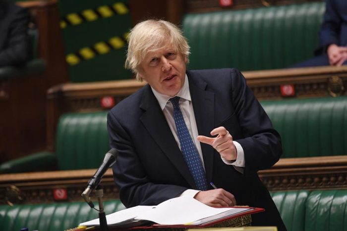 Boris Johnson niega que Reino Unido haya bloqueado la exportación de vacunas contra el Covid-19