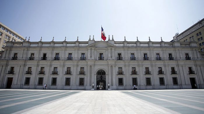 S&P baja nota de Chile en moneda extranjera a «A» por débil flexibilidad fiscal