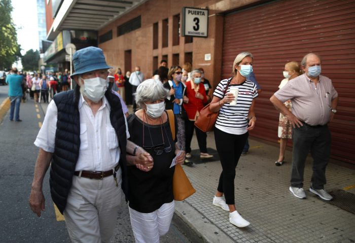 El relato del diario The New York Times sobre el complejo panorama económico de Argentina en medio de la pandemia