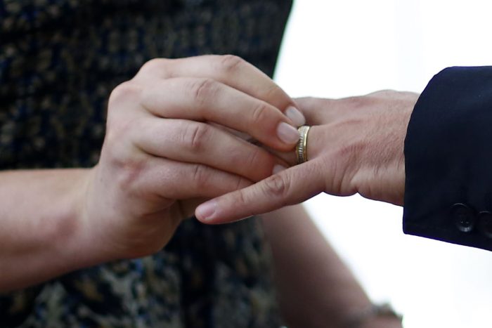 Para evitar nuevos matrimonios clandestinos: Gobierno habilita nuevo permiso de desplazamiento para casarse