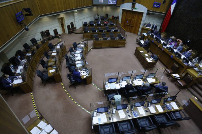 Postergación de elecciones: Senado aprueba que el 15 y 16 de mayo sean feriados irrenunciables